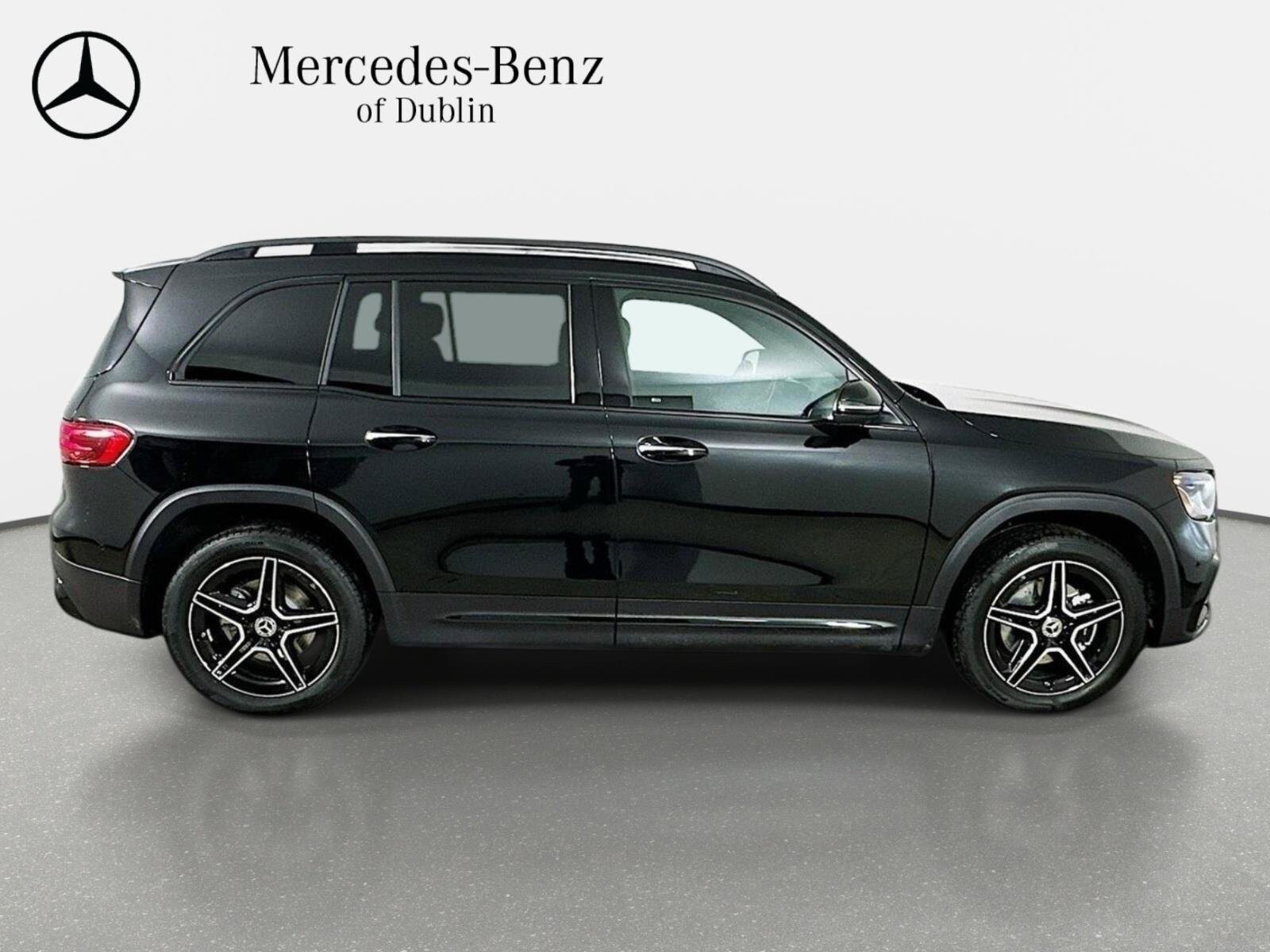 Used 2026 Mercedes-Benz GLB 250 4MATIC image 4