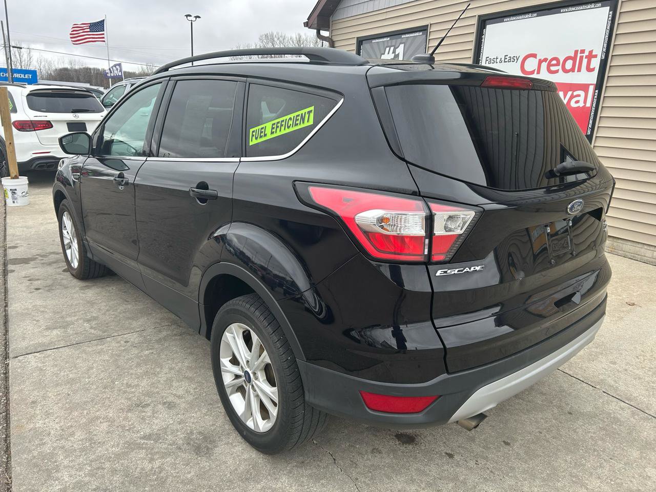 Used 2018 Ford Escape SE image 7