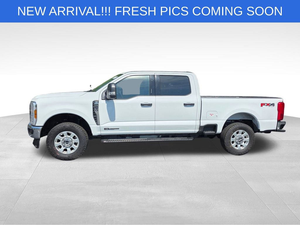 Used 2024 Ford F250 XLT w/ FX4 Off-Road Package image 3