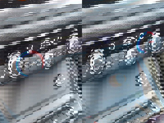 New 2025 Audi Q3 2.0T Premium image 18