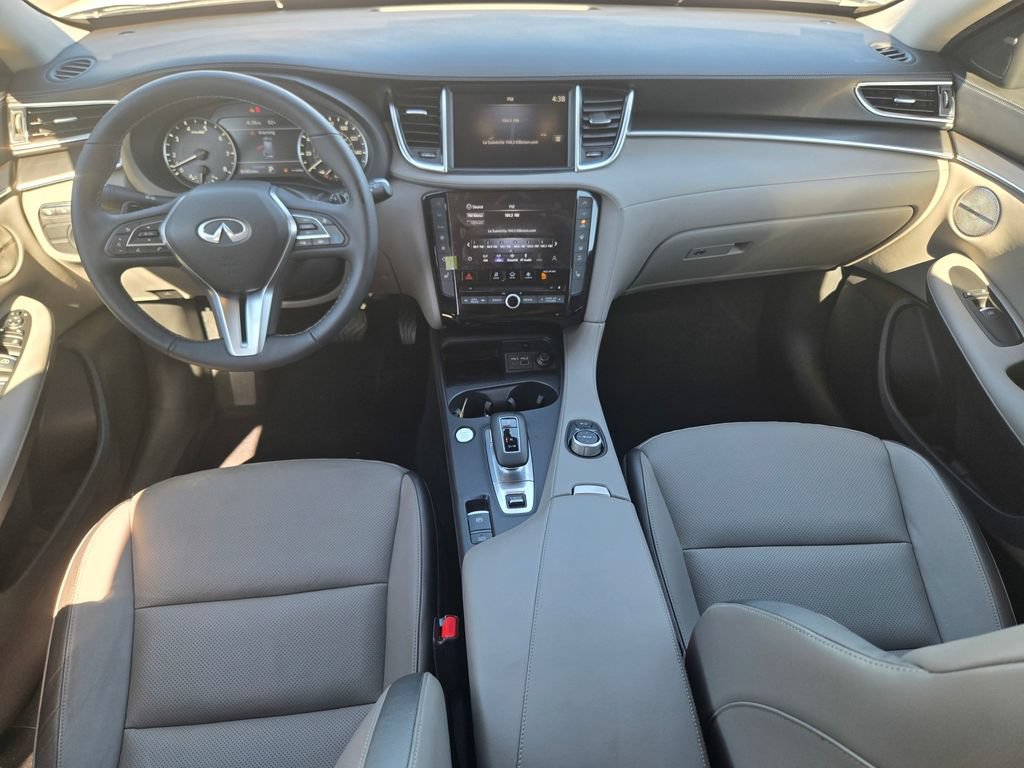 Certified 2025 INFINITI QX50 Luxe AWD/4WD image 13