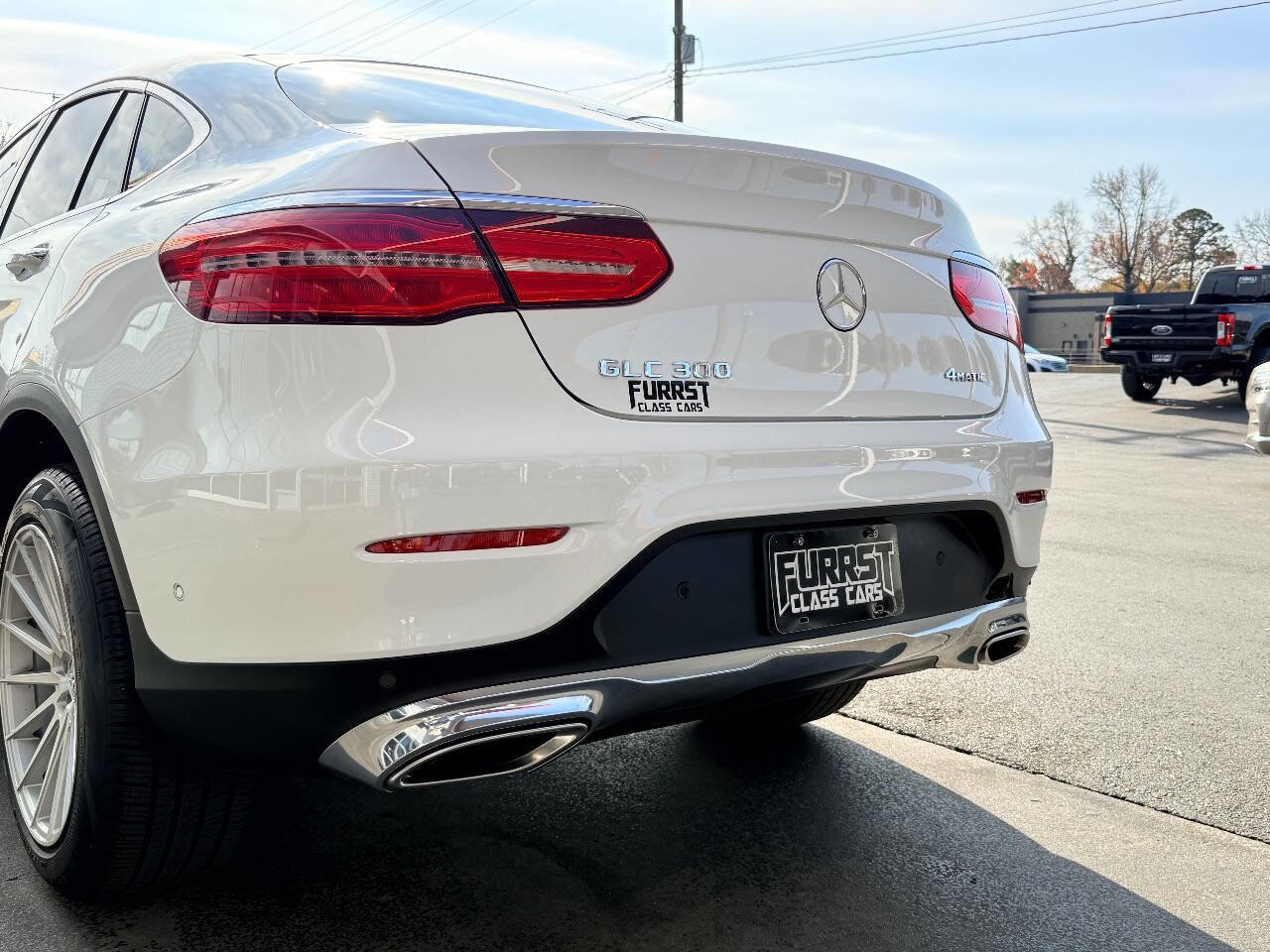 Used 2019 Mercedes-Benz GLC 300 4MATIC Coupe image 8
