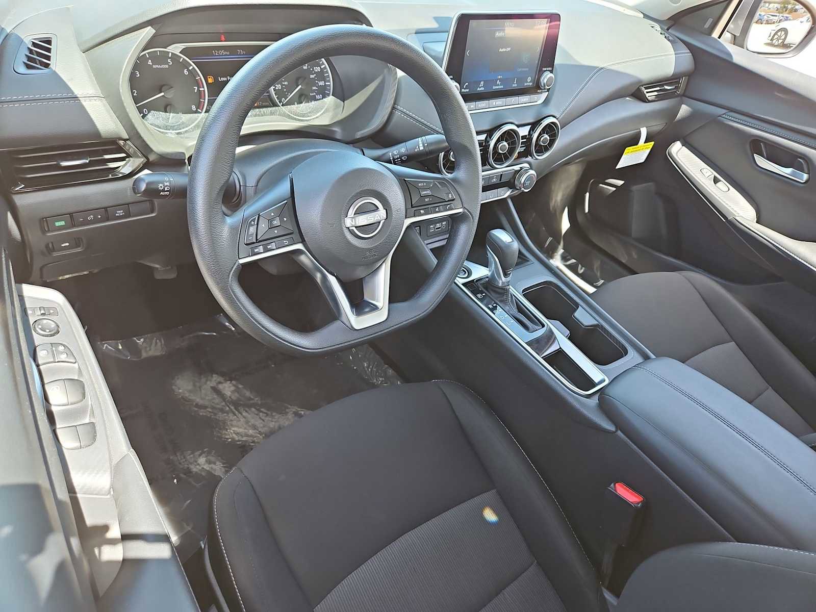Used 2025 Nissan Sentra SV FWD image 10