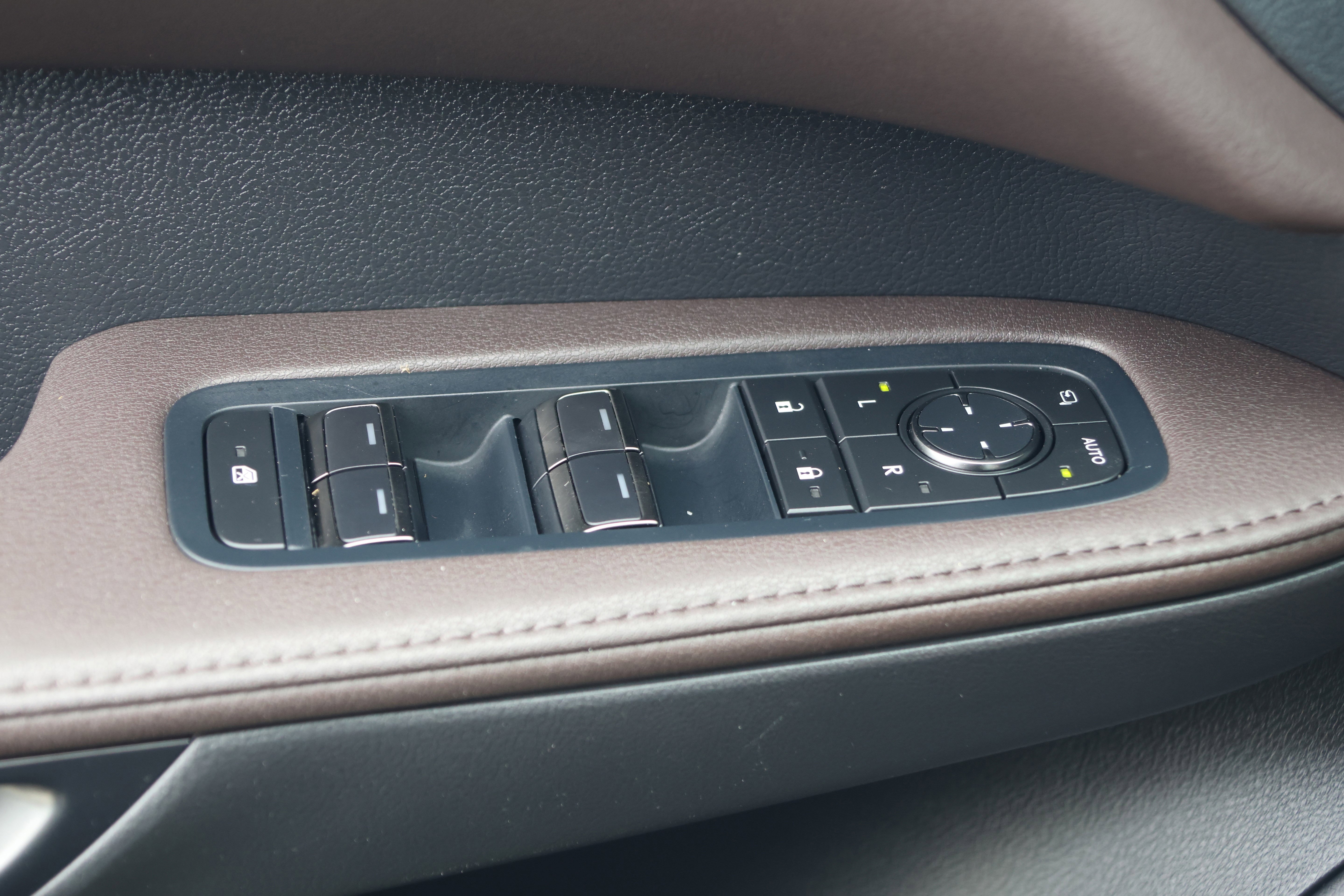 Certified 2023 Lexus RX 350 AWD w/ Accessory Package image 14