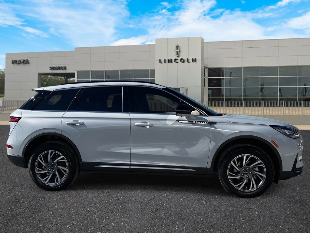 New 2026 Lincoln Corsair Premiere image 2
