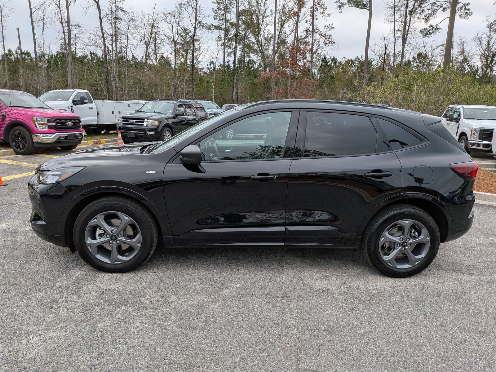 Certified 2023 Ford Escape ST-Line w/ Tech Pack #1 image 8