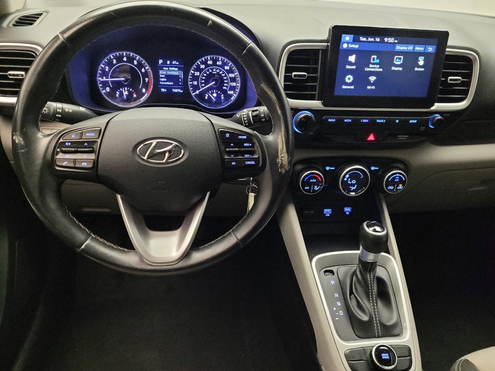 Used 2021 Hyundai Venue SEL w/ Cargo Package FWD image 22
