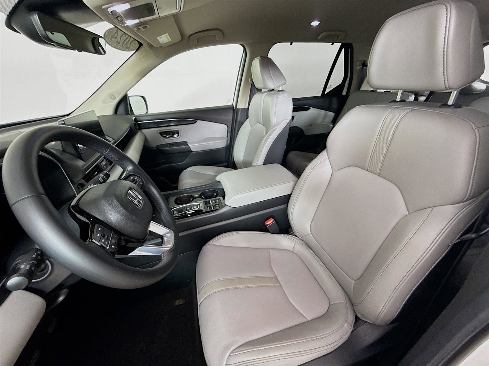 Used 2024 Honda Pilot EX-L image 5