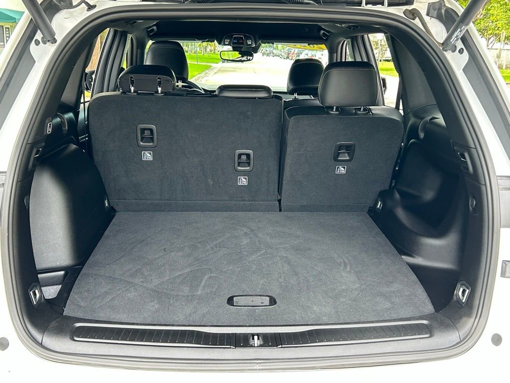 Certified 2024 Jeep Grand Cherokee Limited w/ Black Appearance Package image 30