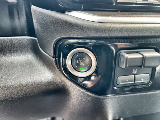 Certified 2025 Chevrolet Silverado 1500 LTZ AWD/4WD image 16