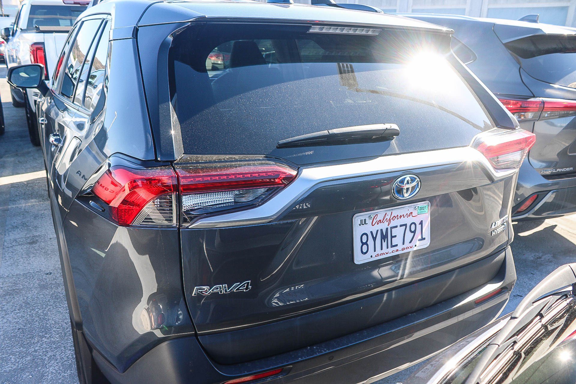 Used 2021 Toyota RAV4 Limited AWD/4WD image 13