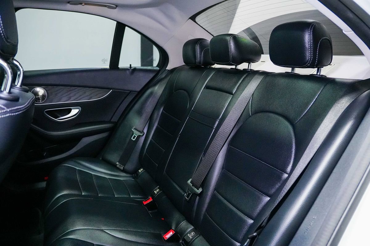 Used 2016 Mercedes-Benz C 350e Sedan image 22