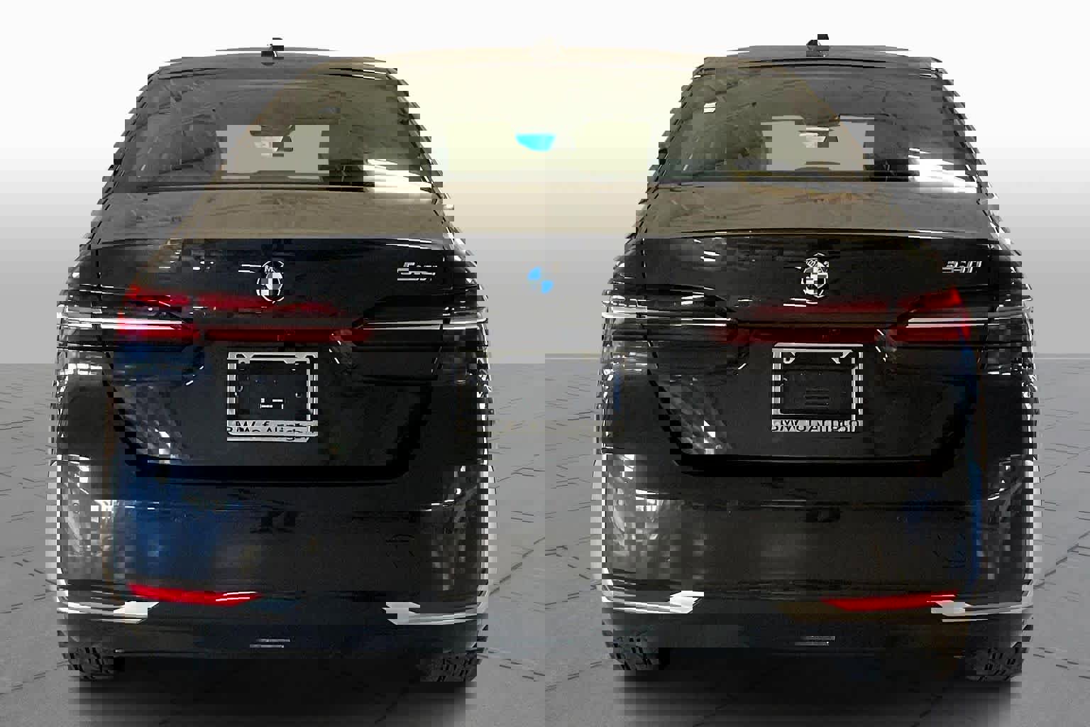 Certified 2025 BMW 530i image 4