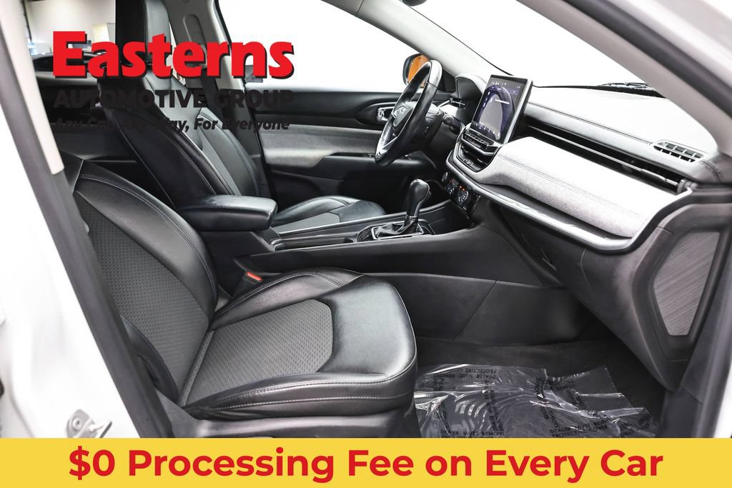 Used 2022 Jeep Compass Latitude w/ Convenience Group FWD image 23
