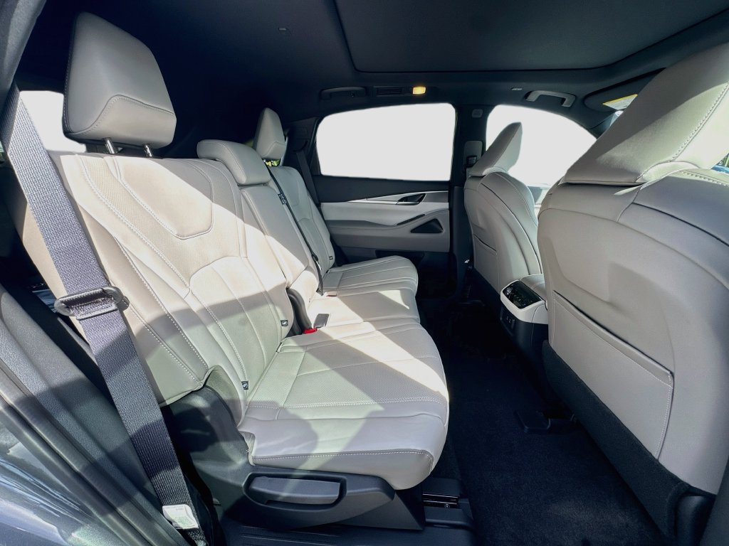 New 2027 INFINITI QX65 Luxe w/ Cargo Package AWD/4WD image 30
