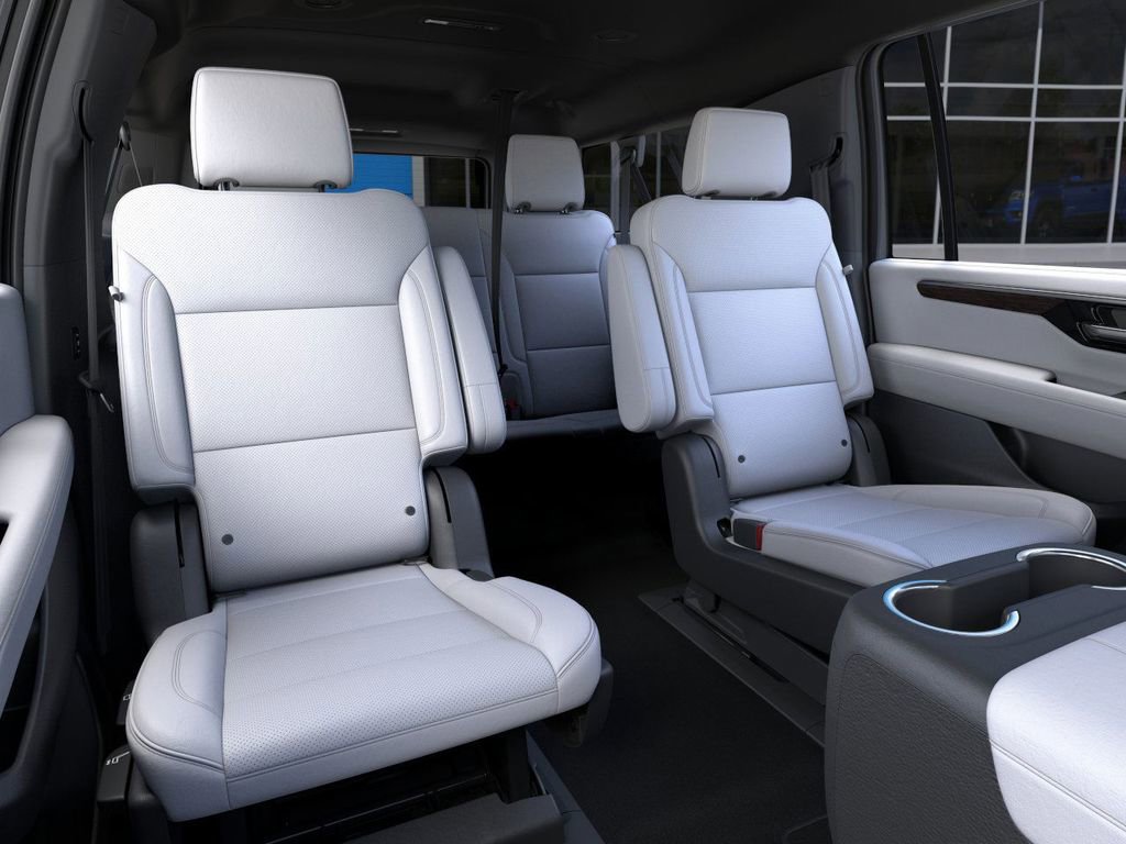 New 2025 Chevrolet Suburban Premier image 17