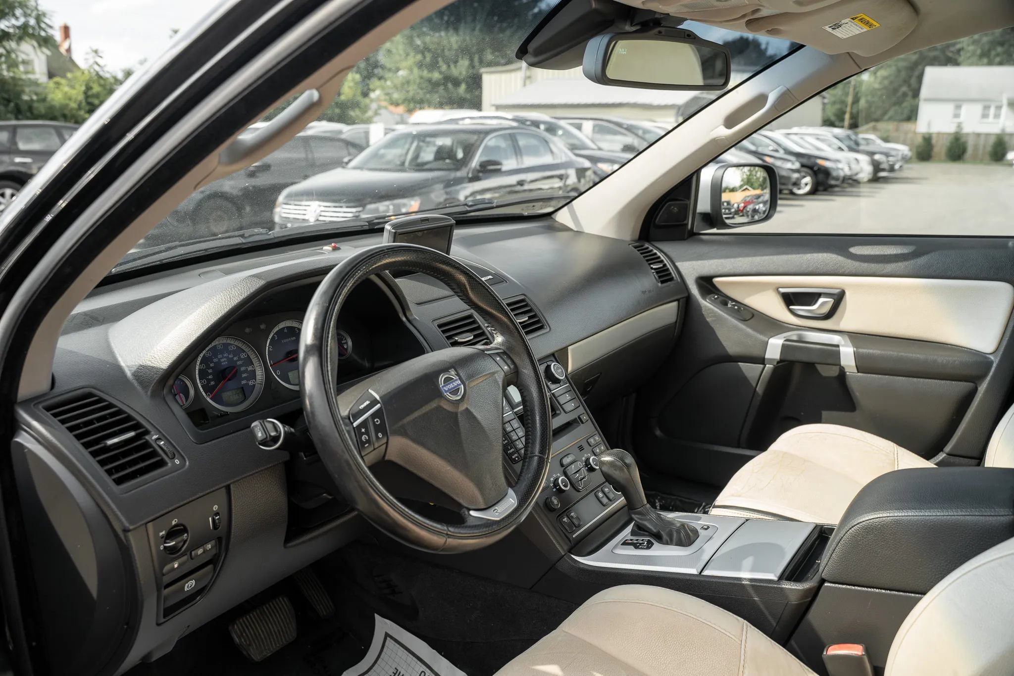 Used 2014 Volvo XC90 3.2 R-Design AWD/4WD image 6