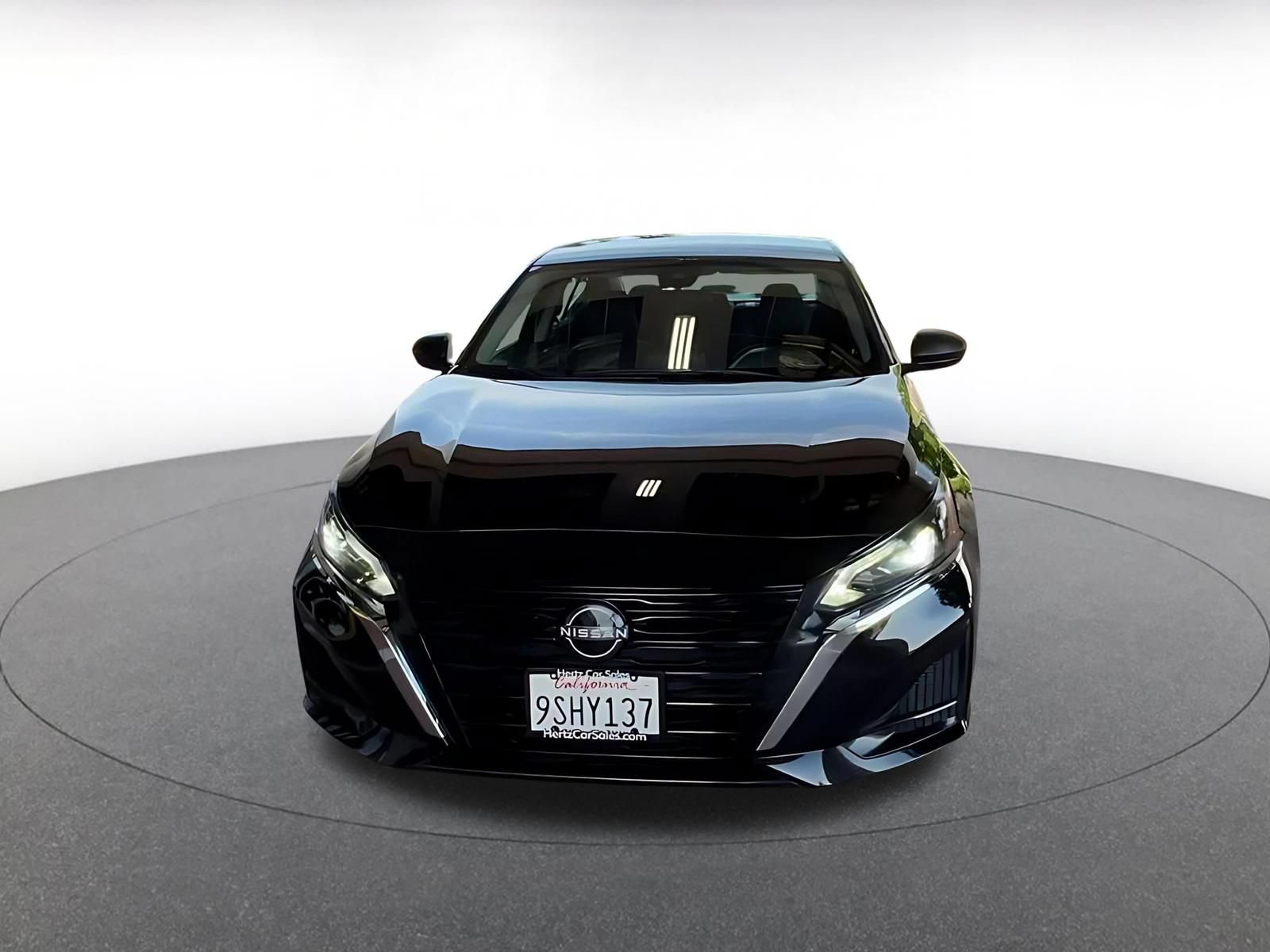 Used 2025 Nissan Altima 2.5 SV FWD image 7