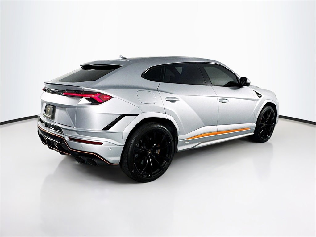 Used 2023 Lamborghini Urus S image 5