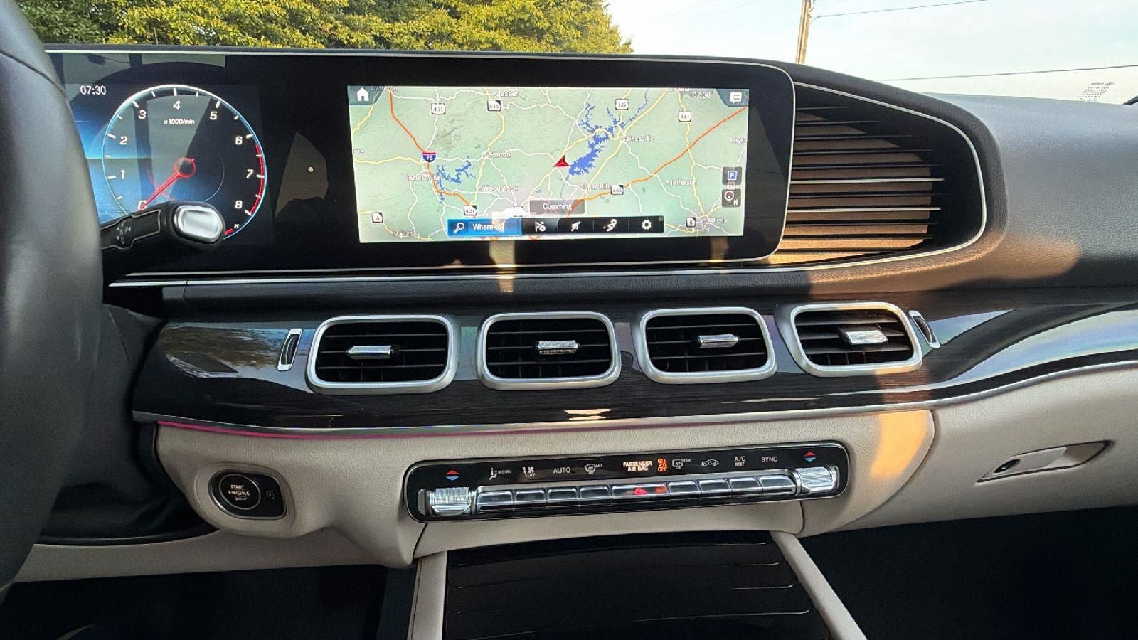Used 2020 Mercedes-Benz GLE 350 4MATIC image 33
