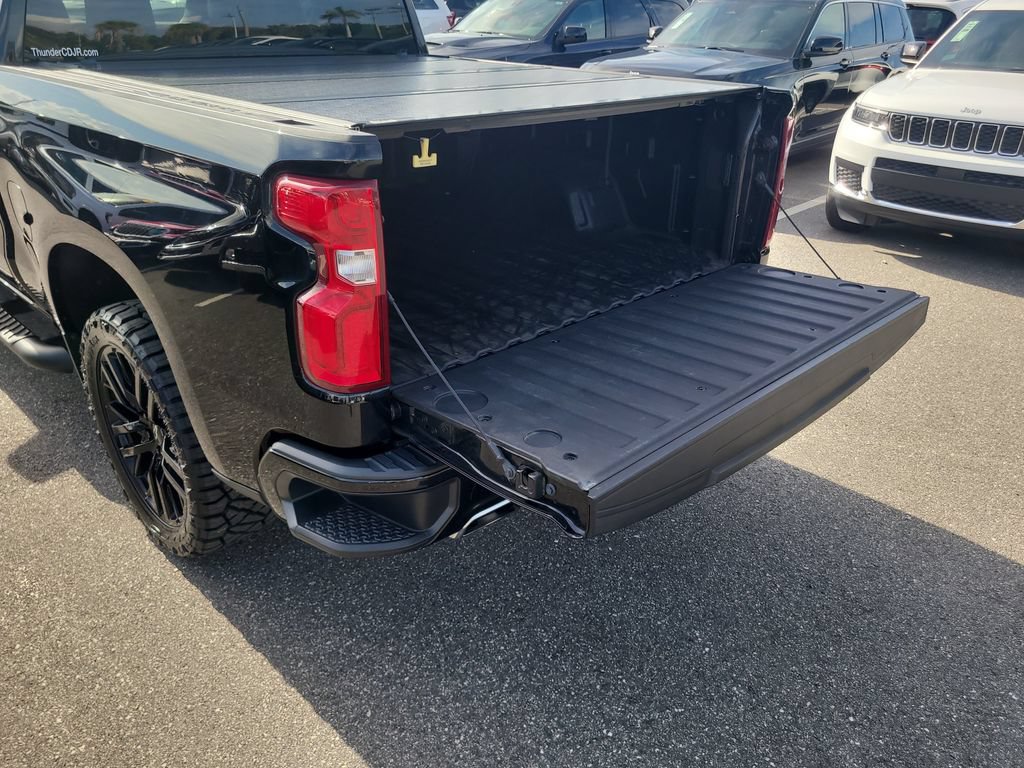 Used 2021 Chevrolet Silverado 1500 RST AWD/4WD image 11