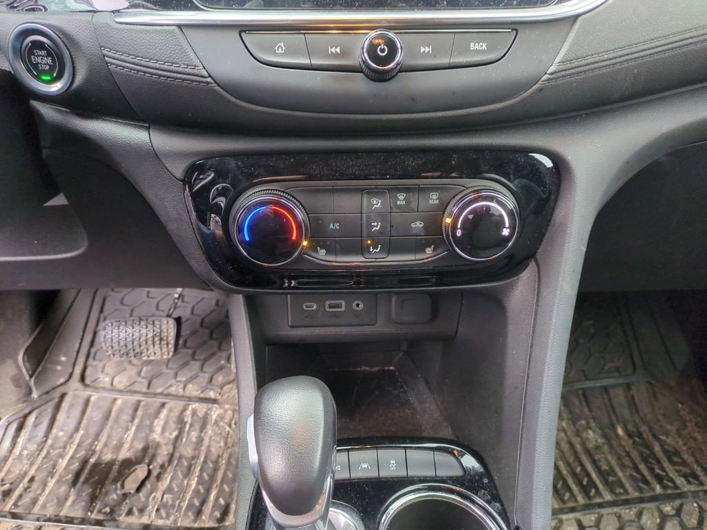 Certified 2022 Buick Encore GX Preferred w/ Cold Weather Comfort Package AWD/4WD image 14