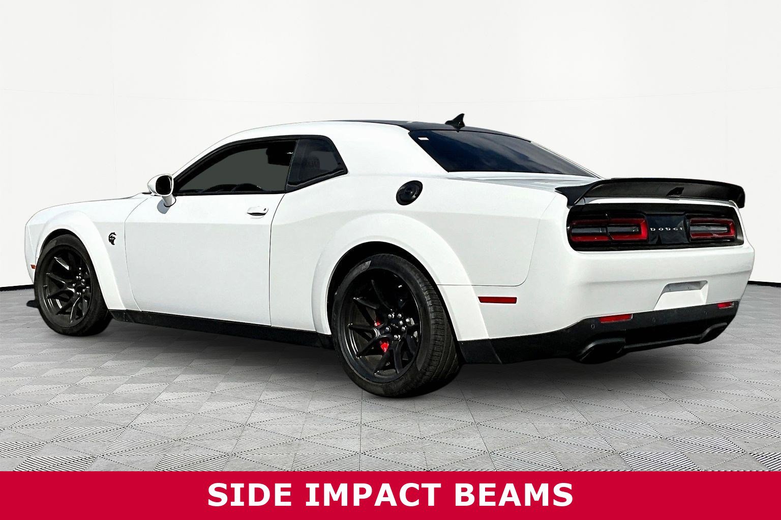 Used 2023 Dodge Challenger SRT Hellcat image 4