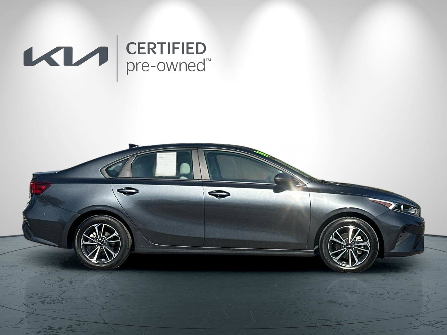 Certified 2023 Kia Forte LXS FWD image 3