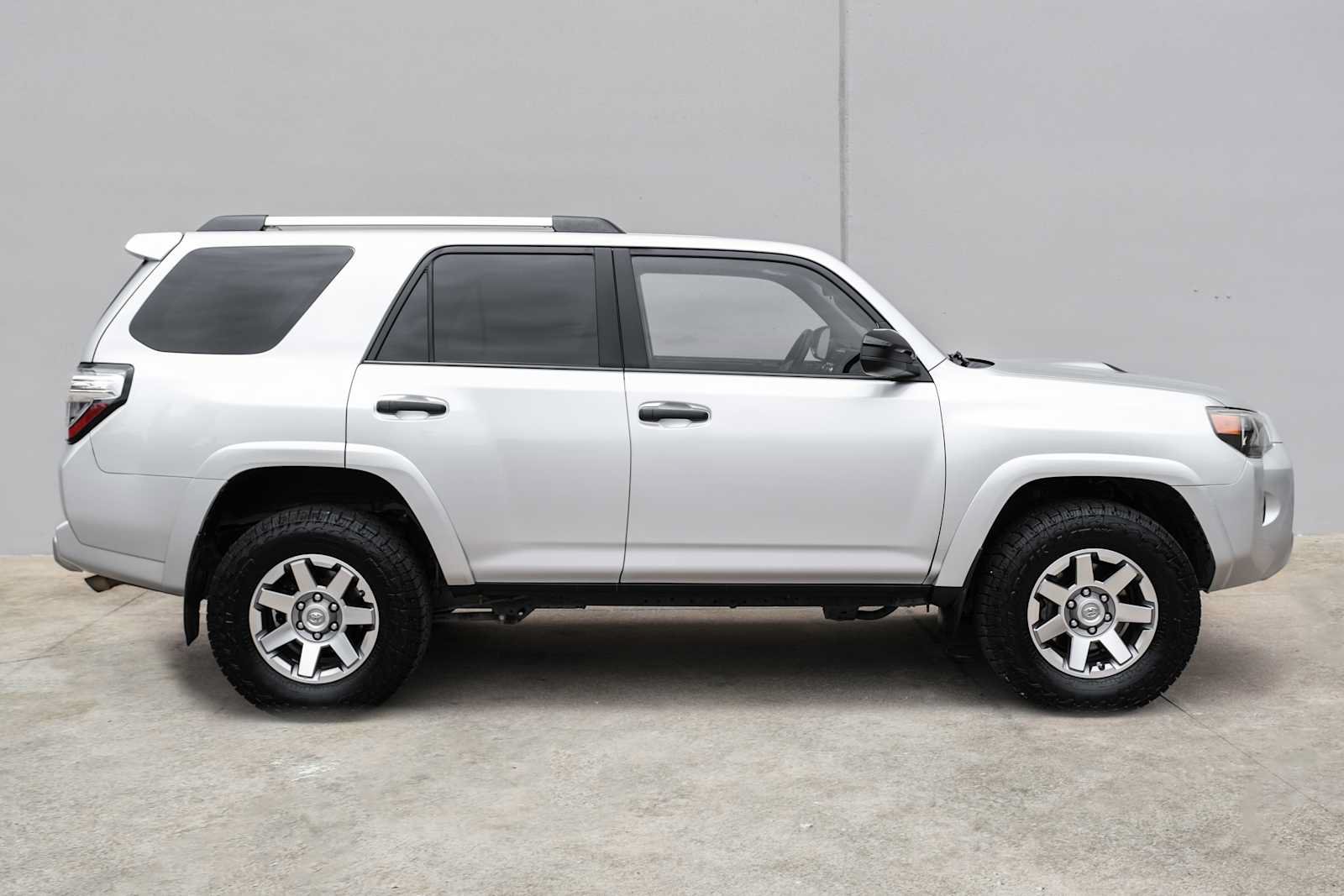 Used 2015 Toyota 4Runner Trail AWD/4WD image 7