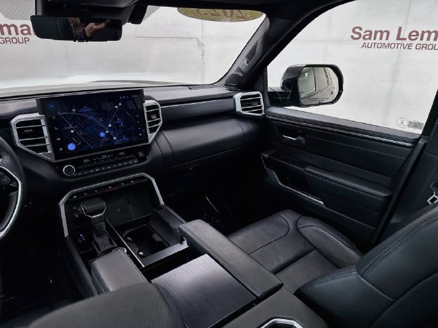 Used 2025 Toyota Sequoia Platinum AWD/4WD image 24
