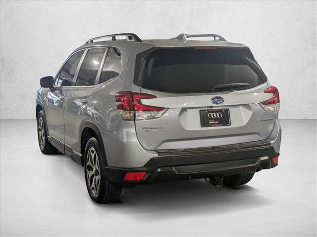 Used 2023 Subaru Forester Premium image 8