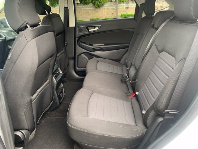 Used 2019 Ford Edge SE AWD/4WD image 12
