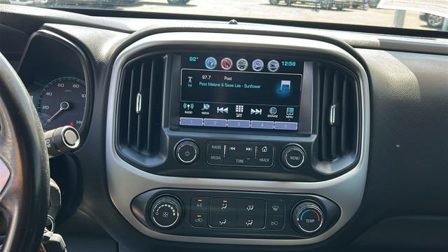 Used 2018 Chevrolet Colorado LT AWD/4WD image 19
