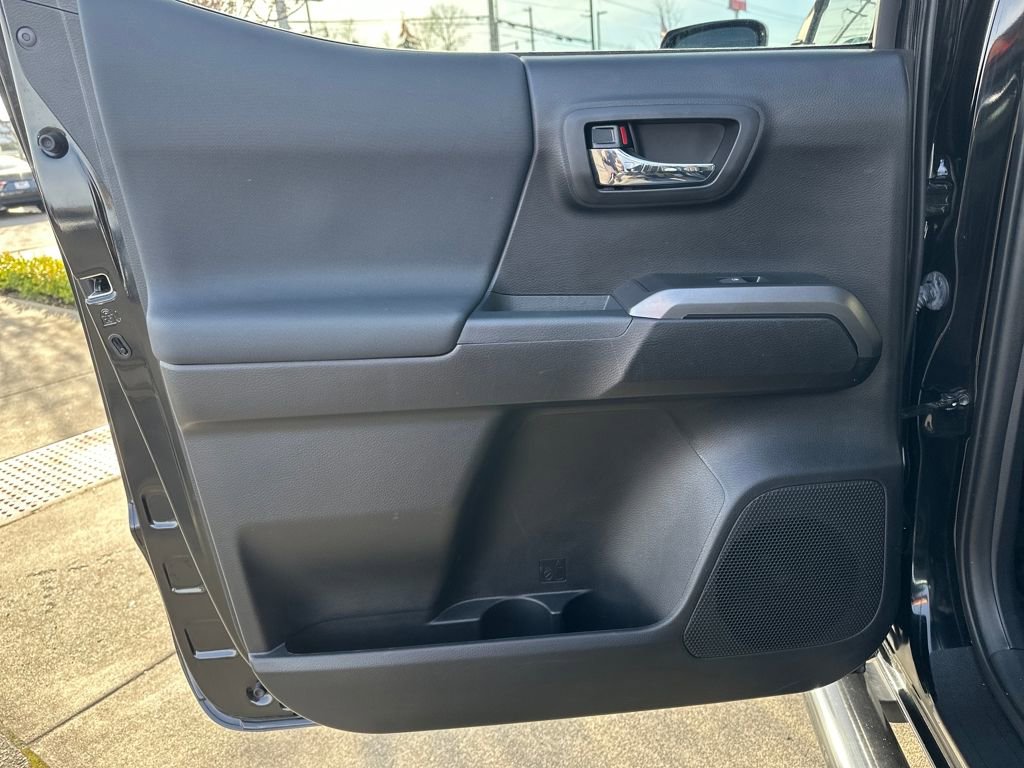 Certified 2021 Toyota Tacoma TRD Off-Road w/ Technology Package image 13