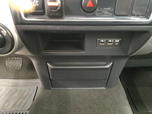 Used 2019 Nissan Titan SV AWD/4WD image 25