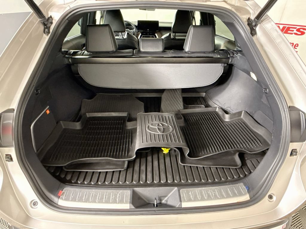 Certified 2023 Toyota Venza Limited AWD/4WD image 29
