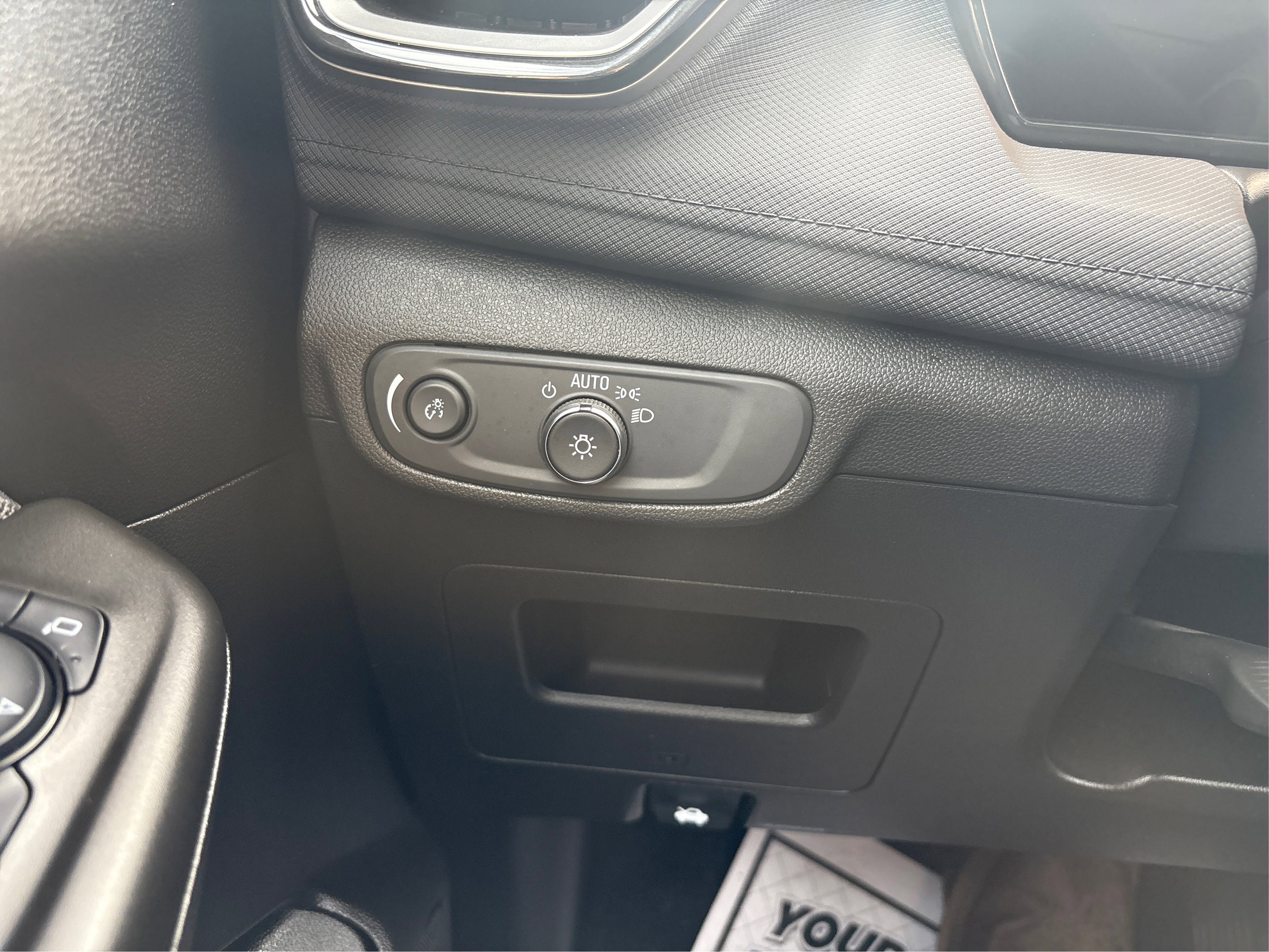 Used 2025 Chevrolet TrailBlazer LT image 15