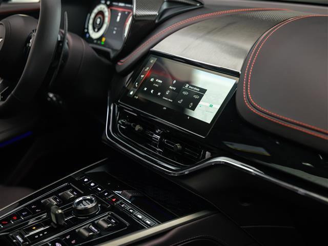 New 2026 Aston Martin DBX 707 image 32