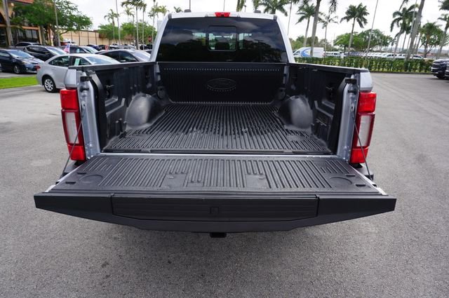 Certified 2022 Ford F350 Platinum w/ Tremor Off-Road Package AWD/4WD image 14