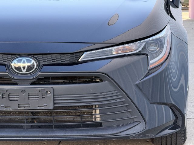 Used 2024 Toyota Corolla LE FWD image 9