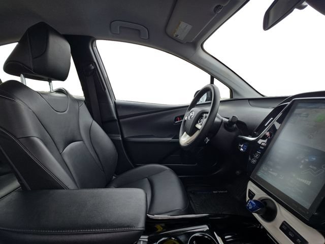 Certified 2017 Toyota Prius Prime Premium FWD image 15