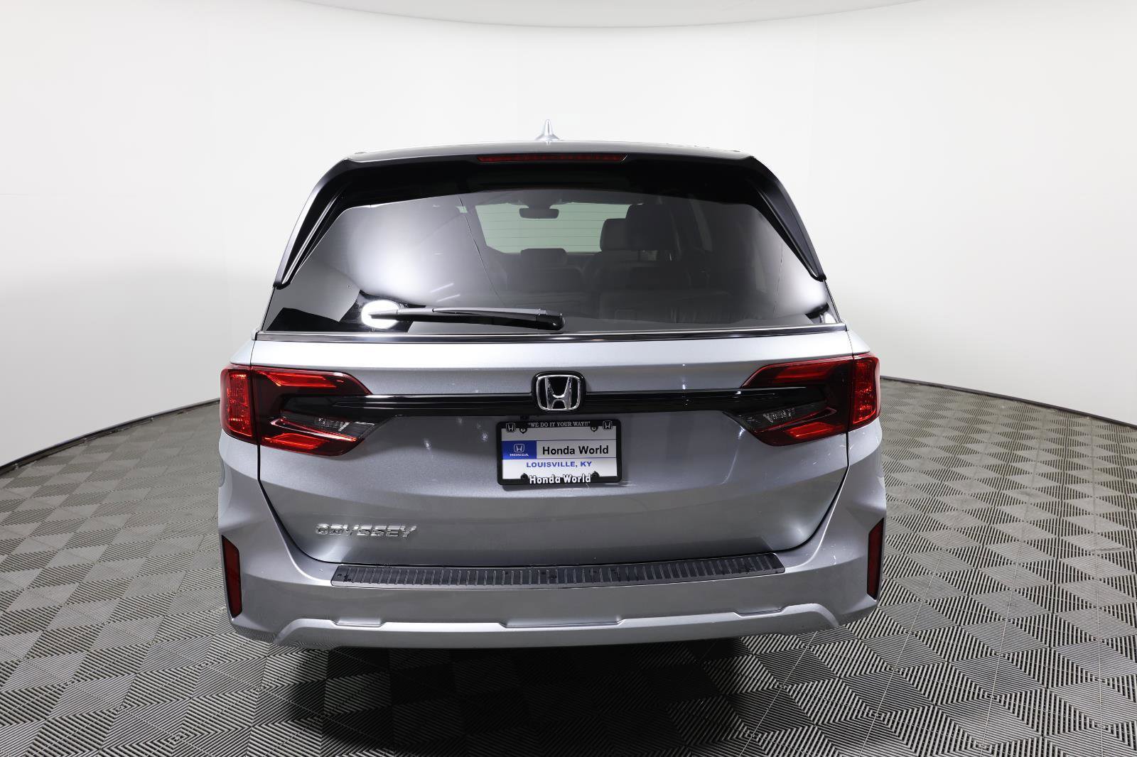 Used 2026 Honda Odyssey EX-L image 6