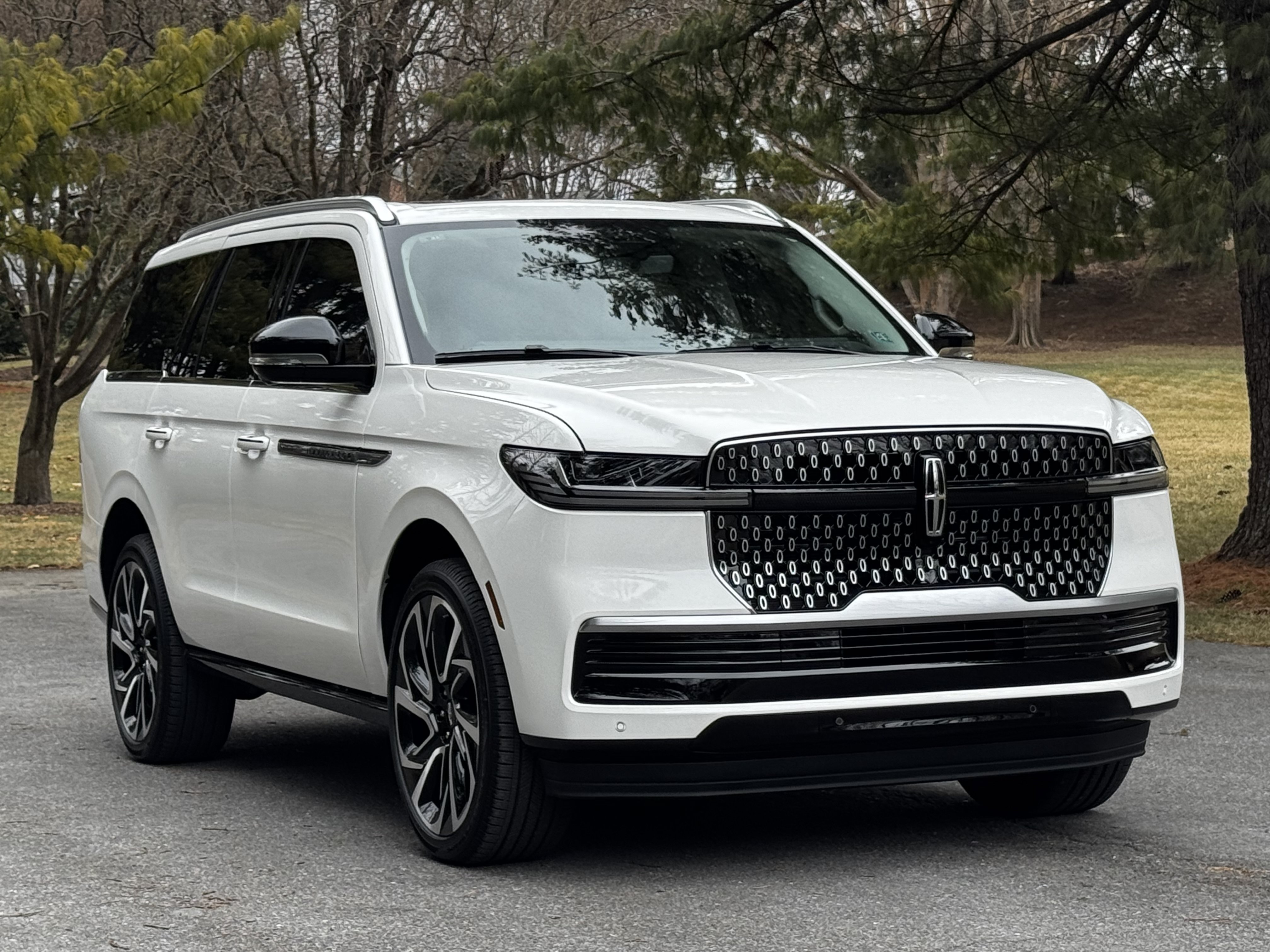 Used 2026 Lincoln Navigator Reserve AWD/4WD image 1