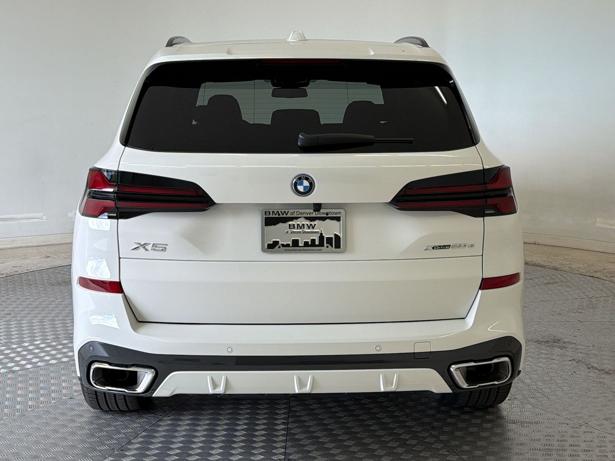 Used 2026 BMW X5 xDrive50e w/ M Sport Package AWD/4WD image 10