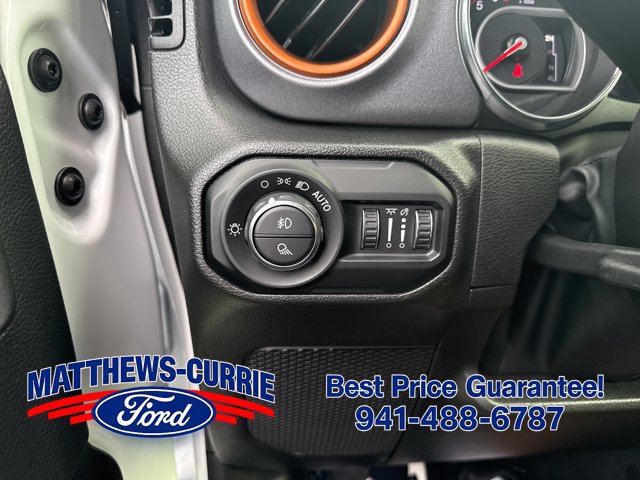 Used 2022 Jeep Gladiator Mojave w/ Trailer Tow Package AWD/4WD image 26