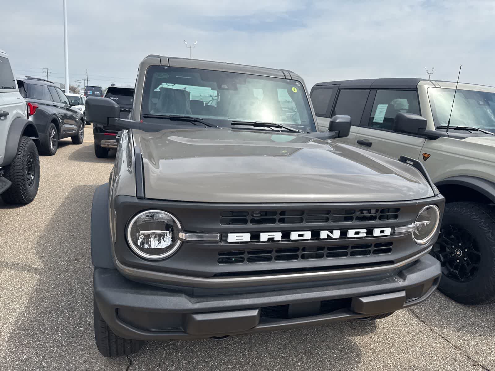 New 2026 Ford Bronco 4-Door AWD/4WD image 4