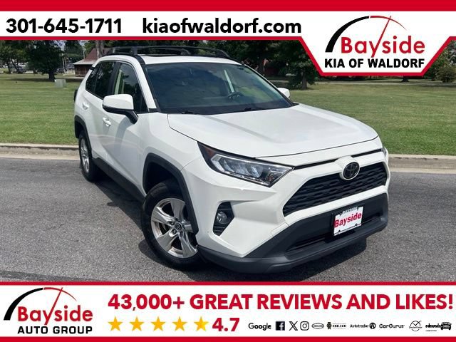 Used 2019 Toyota RAV4 XLE AWD/4WD image 1