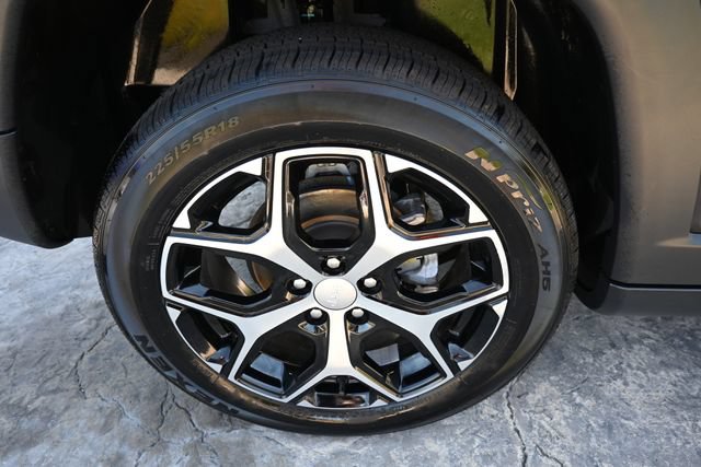 Used 2024 Jeep Compass Limited AWD/4WD image 12