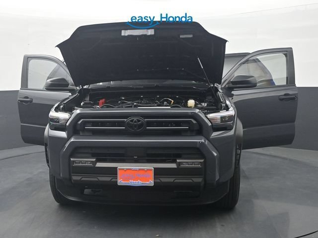 Used 2025 Toyota 4Runner SR5 AWD/4WD image 36