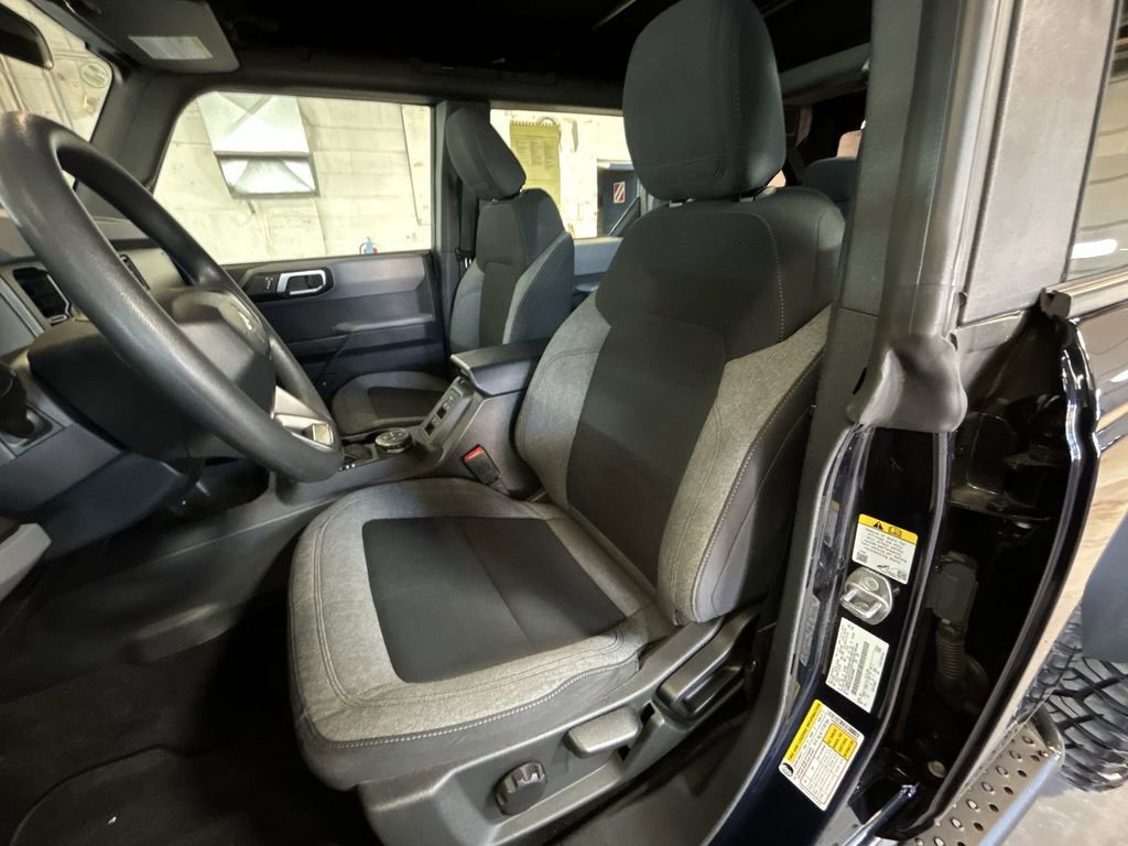 Used 2021 Ford Bronco 4-Door w/ Sasquatch Package AWD/4WD image 11
